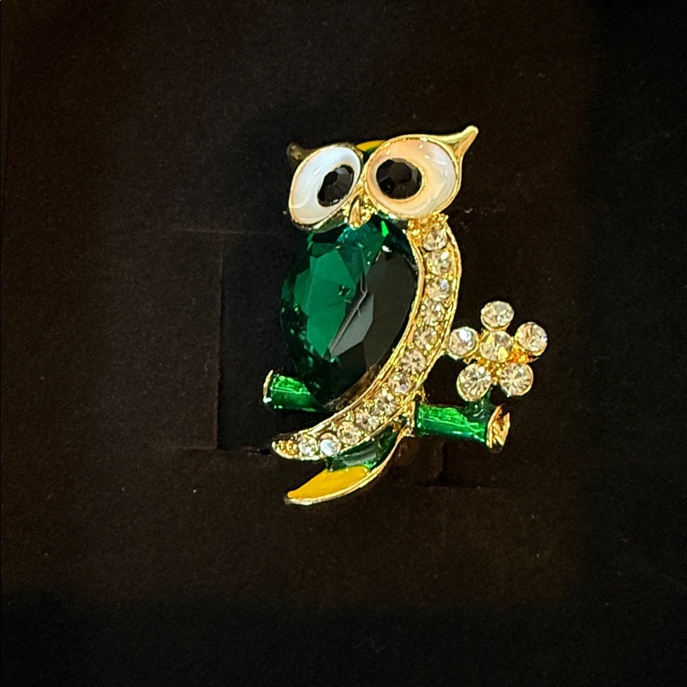 Gold and Green Owl Brooch with Crystals seen on Traitors Brooches everywhere 😍